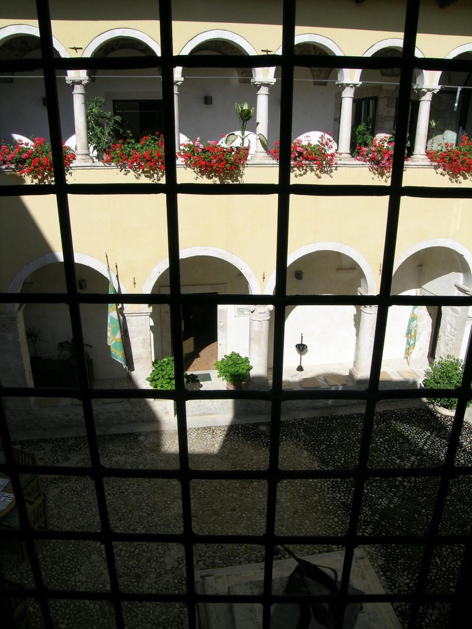Bed and Breakfast Grancia Dei Celestini Sulmona Exterior foto